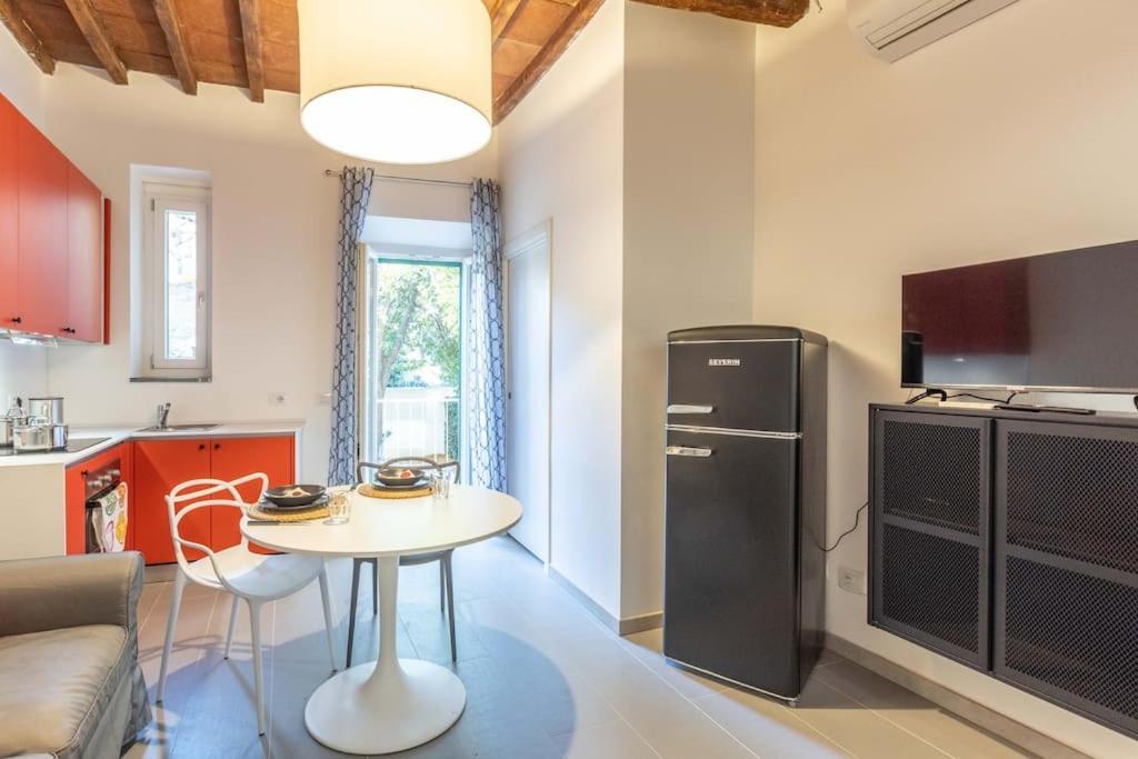 Apartamento Careggi, Meyer, Cto Con Giardino Florença